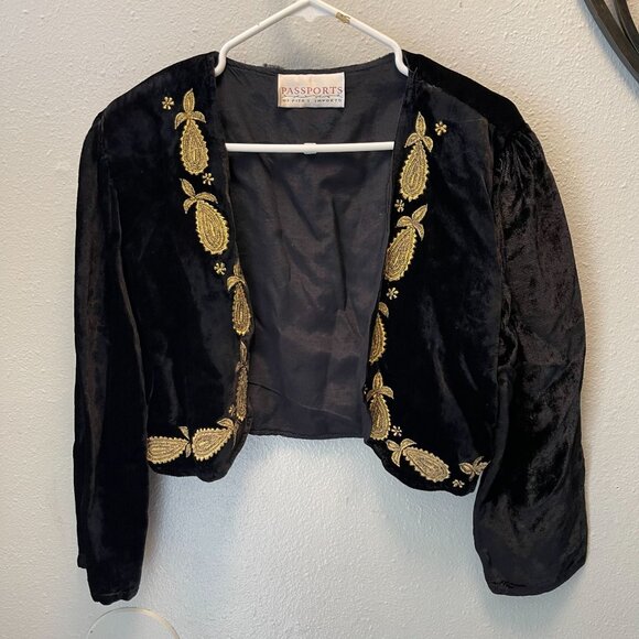 Vintage Black Velvet Bolero Jacket Passports Of Pier 1 Imports Gold Embroidery M - Picture 1 of 9